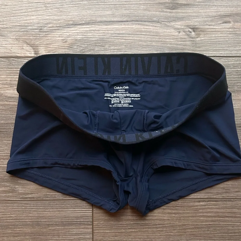 Calvin Klein | Intense Power Ultra Cooling Low Rise Trunk - Blue (Small)